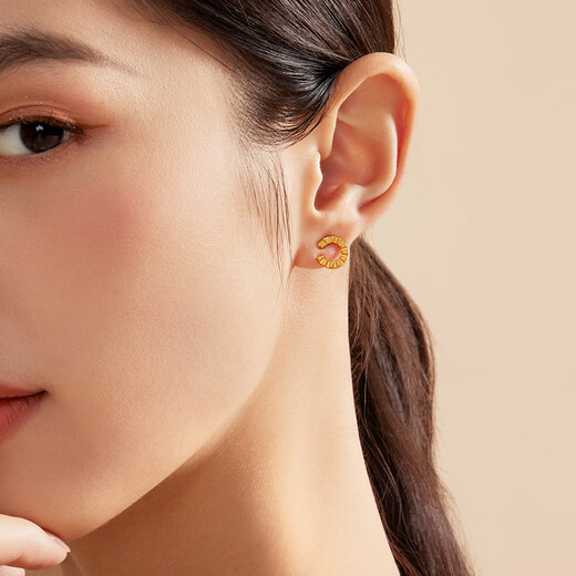 Lukfook Jewelry Gold Stud Ring-Shaped Pure Gold Geometric Earrings Price EFGTBE0003 Approximately 2.09 grams