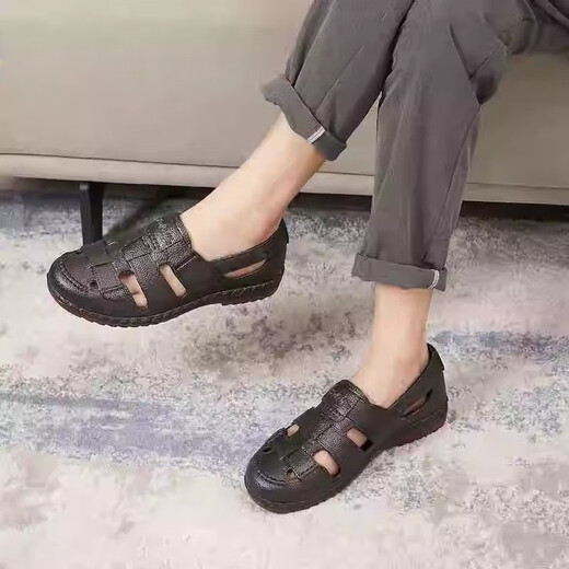 
Changxiang Huili Cave Shoes Men's 2025 New Summer Beef Tendon Sole Anti-slip Breathable Sole Hollow Exterior Leather Sandals Men's F Non-beef Tendon Sole 898 43