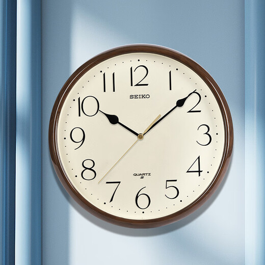 Seiko's new product Japan Seiko 11-inch sweeping second simple wall clock home punch-free bedroom silent clock diameter 28cm