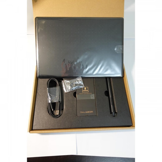 Wacom Digital Tablet CTL672 Board dessinée à la main Brusque Brosse d'écriture Cours en ligne Animation PS Comic Drawn Brand New Brand Upreed 672 Standard Edition