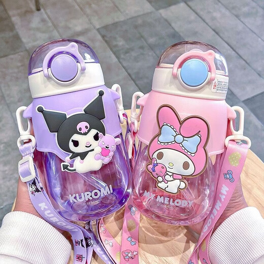 Hkmllujunni Kulomi Water Cup pour filles avec une paille pour enfants de grande valeur Tritan Kulomi-691 ml avec une sangle 0 PCS * Définir les outils de nettoyage + décoration 3D *