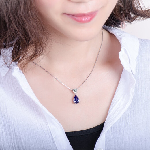 Hunter sapphire necklace 925 silver heart-shaped water drop gemstone necklace clavicle chain women's tanzanite sapphire pendant 925 sterling silver platinum-plated pendant free 925 silver necklace