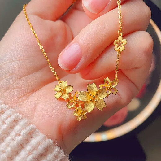 GRAYCEWODY Old Phoenix New Gold Sanshenghua Necklace Women's 999 Pure Gold Temperament Flower Pendant Pure Gold 24K Clavicle Chain 0.01g Old Phoenix Gold Store Model Sanshenghua Necklace