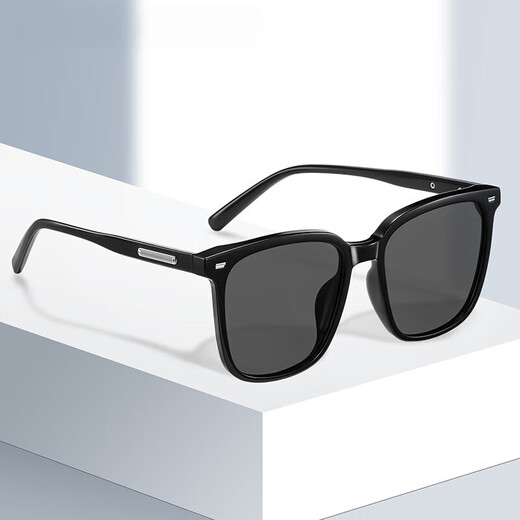 Präzise Kite-Sonnenbrille für Frauen 2025 Neue polarisierte Sonnenbrille für Frauen Sonnenschutz und ultraviolette Sonnenbrille Fahren und Fahren Schwarz-High-End-Praktik