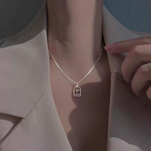 Rose flower necklace for women summer sterling silver light luxury niche design simple clavicle chain 2025 new versatile ins silver