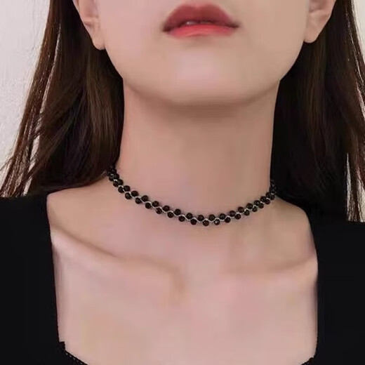 Pop Outlets Clearance Special 18K Gold Black Crystal Necklace High-end Temperament Clavicle Chain Necklace Women’s Accessories 116 Black Crystal Necklace
