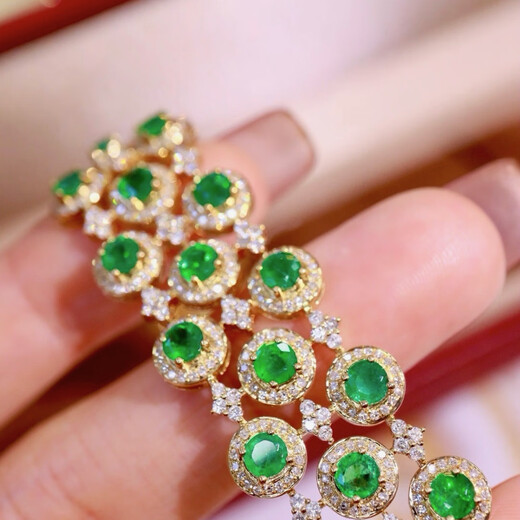 Exquisite Zhaohao emerald bracelet