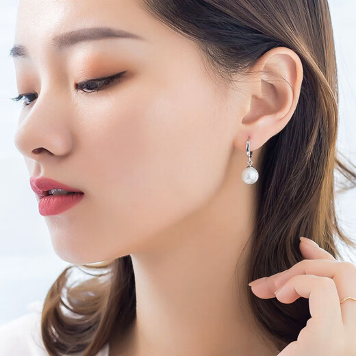 Guanpu Pavilion Fat Donglai's same style pt950 platinum pearl earrings PT950 natural and feminine platinum earrings, earrings, earrings, platinum pearl printed earrings (pearls 9-10mm) partial