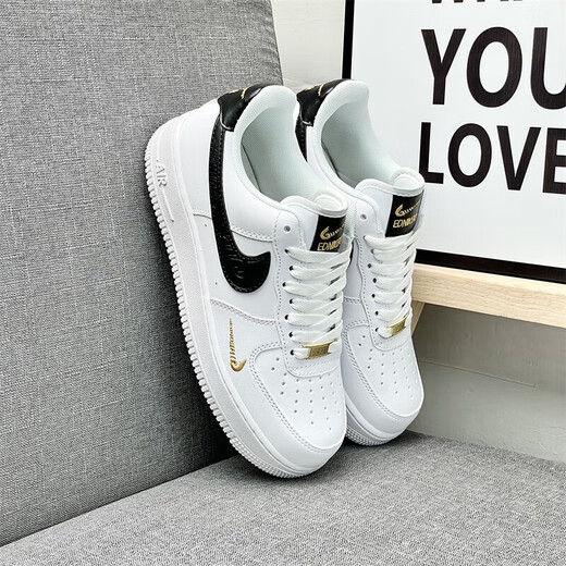AJ Site Web officiel 丨 Brand Code Break 丨 Chaussures pour hommes Air Force No. 1 Chaussures de hauteur intérieure pour les chaussures pour hommes et femmes pour hommes, blancs, noirs et or 41 (255 mm)