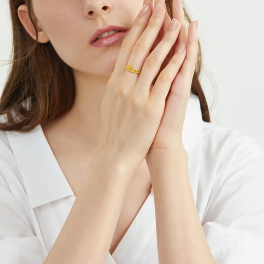 周生生黄金皇冠戒指 开口戒女款90227R 计价 3.05克