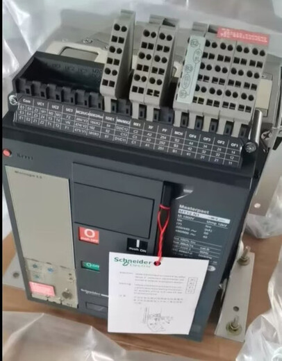 Intelligent circuit breaker MT06N1 MT08N1 MT10N1 MT12N1 MT16N1 stock 630A fixed