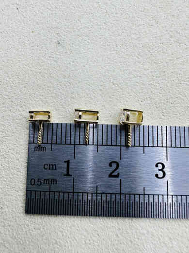 Fujiu pure 18k gold diamond Faye Wong pendant empty support accessories women's classic versatile clavicle DIY accessories suitable for 5-12 10-point diamond pendant yellow (1 piece) does not include pearls