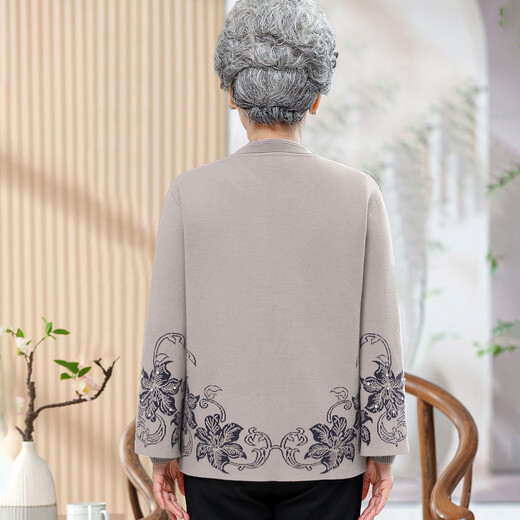 Lady of Tang [two-piece set] middle-aged and elderly people spring and autumn sweaters for women mothers wear sweaters fashionable grandma autumn cardigan old people