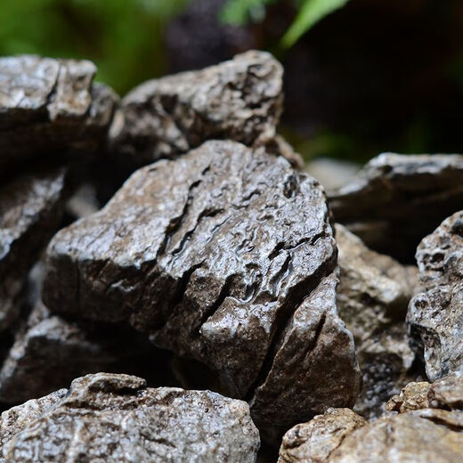 OIMG natural micro landscape original color blue dragon stone aquarium fish tank moss plant potted plant decoration grass tank tropical fish breeding turtle 10-12 cm blue dragon stone buy 3 pieces solid hair 5 pieces