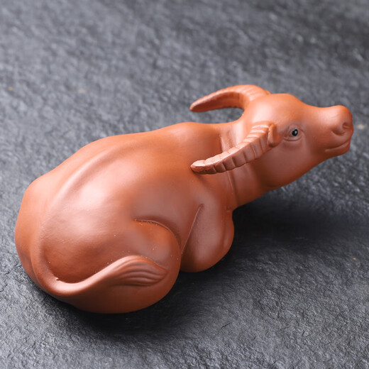 Fat Donglai's same tea pet, purple clay buffalo ornaments, cow turns to heaven and earth tea, zodiac cow, exquisite tea table, treasure ceramics, purple clay buffalo (red)