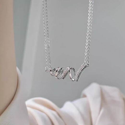 Olevo Hong Kong Jewelry, heart-pounding PT950 platinum necklace, 18K rose gold pendant, gold gift for girlfriend, heart-pounding, rose gold