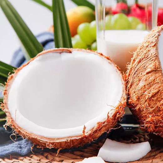 Fresh Hainan old coconut hairy coconut, seasonal fruit for pregnant women, coconut treasure coconut, green coconut, White Emperor specialty, 4 pieces, with hole opener + straw