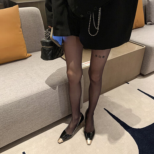 Orteil carré bouche peu profonde Chaussures simples pour femmes 2024 Nouveau printemps et automne mince talons hauts rétro-métal têtes de chaussures de femmes françaises noir 8cm (Xing 826) 40