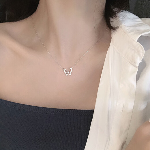 Guanpu Pavilion Fat Donglai's same style pt950 platinum bow necklace French butterfly girl niche clavicle chain sweater butterfly necklace + certificate + engraving