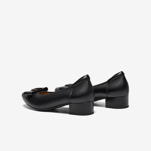 Bata Light Mund Single Schuhe für Frauen 2025 Frühlingseinkaufszentrum Neue Schaffell Dicke Ferse Pendler Bogen Single Schuhe 6296daq5 Schwarzweite Ausgabe 36