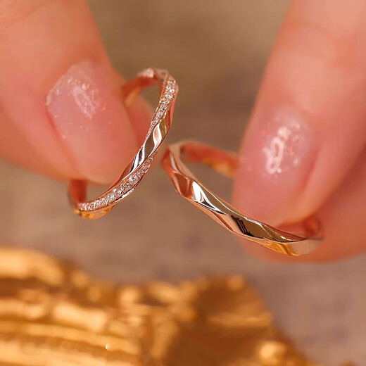 Henglijia British Couple Rings for Men and Women 18K Gold Light Luxury Niche Open Ring Rose Gold Couple Pair