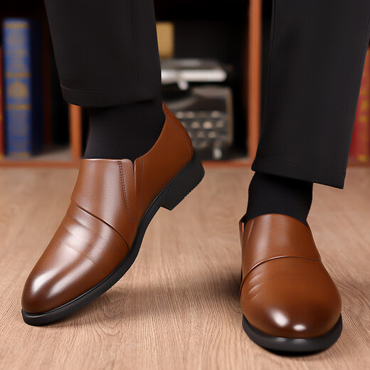 Classic Car Herren Lederschuhe echtes Leder atmungsaktives Geschäft formelle Lederschuhe Männer junge und mittlere Männerschuhe speicherte Zehenabdeckungen weiche Soles Schuhe Männer 3527 Brown 38