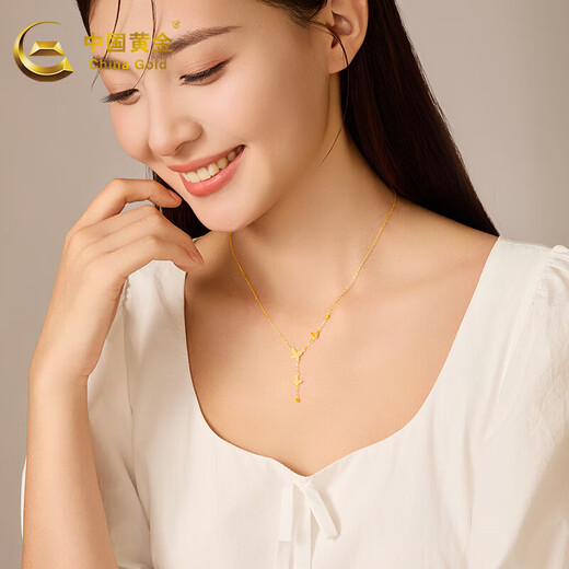 中国黄金（CHINA GOLD）18K金项链蝴蝶流苏套链时尚百搭锁骨链吊坠送女友送老婆生日礼物 蝴蝶流苏项链_约0.9g