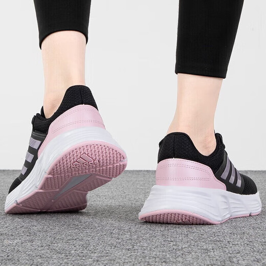 Adidas casual shoes women's shoes 2025 autumn new sports shoes mesh breathable light shock-absorbing running shoes ID7372 ID7372 black 36.5