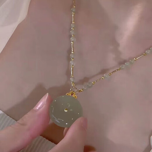 KZD Old Phoenix Jade Necklace Women's Peace Buckle Pendant Niche Design Clavicle Chain Allergy Necklace Free Jade Peace Buckle Necklace + Pendant Set Old