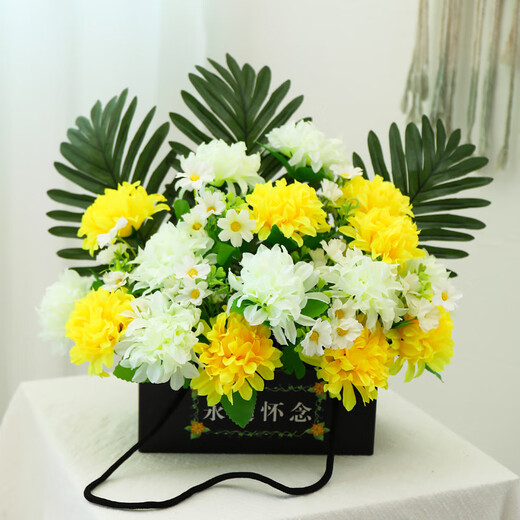 Zi Jiafu Qingming Festival flower tombstone, artificial flowers in front of the tomb, simulated chrysanthemum bouquet, large flower basket, tomb sweeping supplies, white + purple set (base is carton)