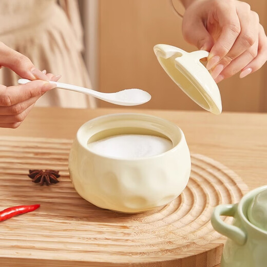 WELLMEET salt shaker large capacity ceramic with spoon lid kitchen household high temperature resistant chili oil lard seasoning jar spice storage box no handle milk white 400ml - free spoon