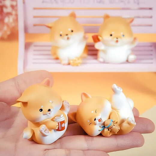 Süße kleine Shiba Inu Desktop Ornamente Japanische Auto -Inneneinrichtung für Freunde und Besties Geburtstagsgeschenke für Frauen. Eine Reihe von Xiaochai + Geschenktüten ( + Wickelpapier)