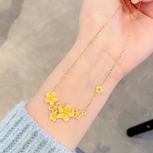 GRAYCEWODY Old Phoenix New Gold Sanshenghua Necklace Women's 999 Pure Gold Temperament Flower Pendant Pure Gold 24K Clavicle Chain 0.01g Old Phoenix Gold Store Model Sanshenghua Necklace