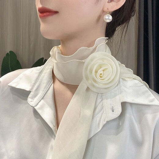 慕枫晴纯色玫瑰花朵薄丝巾气质时尚百搭女春秋网红洋气女士夏季in 米白色领花