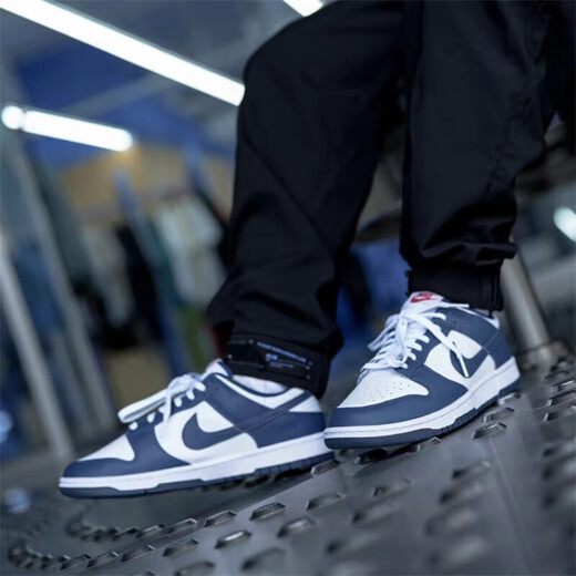 Nike (Nike) Schuhe Männer Dunk Low White und Navy Classic Classic Low Top Männer lässige Sneaker Leichte und bequeme Retro-Schuhe DD1391-400 White and Navy 41 41