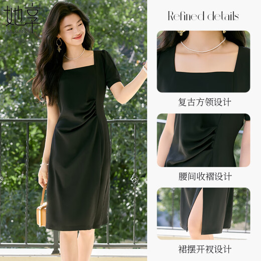 She enjoys a short-sleeved dress with a woman's neck temperament and a versatile little black dress in summer high-waisted slim dress T52Q010
