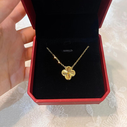 Hunter 18K gold-plated four-leaf clover necklace for women, gold clavicle chain, Valentine's Day gift, simulated gold pendant, lucky four-leaf flower, single flower-four-leaf clover necklace