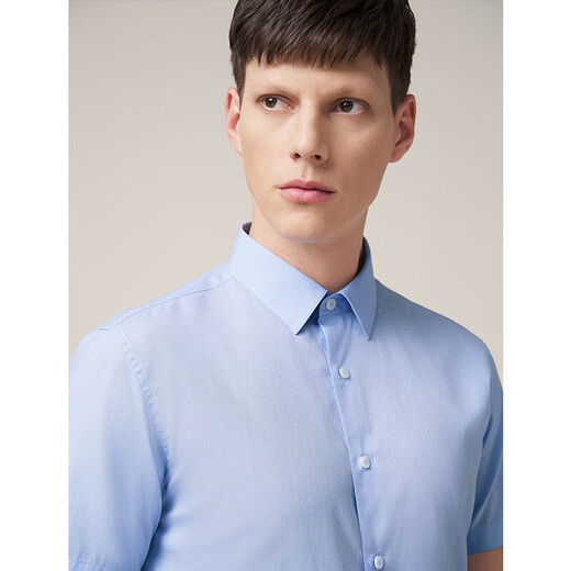 Sept chemises à manches courtes de sept loups pour hommes à la mode masculine à la mode à la mode coton, confortable, chemise de chemises faciles à maintenir les vêtements pour hommes