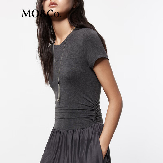 MO&Co.连衣裙春夏弹力莫代尔拼接砂洗铜氨丝天丝高腰长裙摩安珂夏 深灰色 M 165