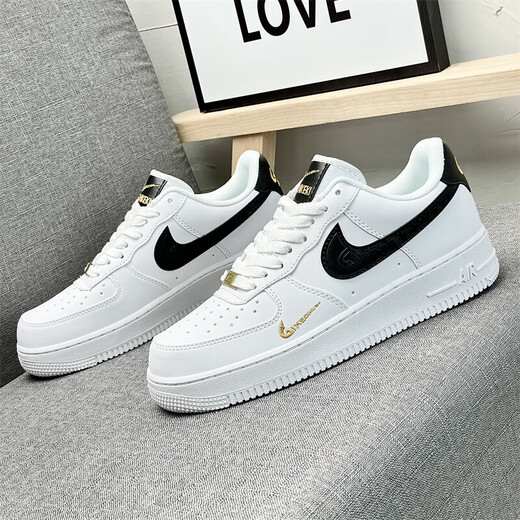 AJ Site Web officiel 丨 Brand Code Break 丨 Chaussures pour hommes Air Force No. 1 Chaussures de hauteur intérieure pour les chaussures pour hommes et femmes pour hommes, blancs, noirs et or 41 (255 mm)