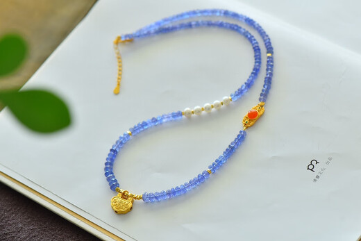 Fujiu Natural Tanzanite Necklace with Ancient French Silver Ruyi Lock Pendant and Broken Silver Embellished with Ancient French Silver Nanhong Brand Freshwater Pearls Approximately 4mm