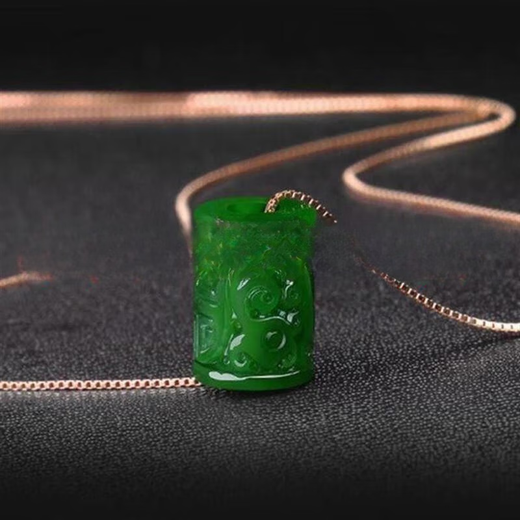 Pulian boutique Xinjiang Hotan jade jasper passepartout pendant green jade female gold inlaid jade pendant gift clavicle chain jasper carved passepartout