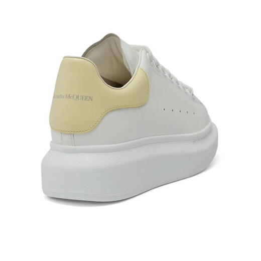 Alexander McQueen Luxusschuhe und -stiefel für übergroße Sneaker aus Frauen 718139WHGP5-3523 Heißer Verkauf in 2024 White 35.5
