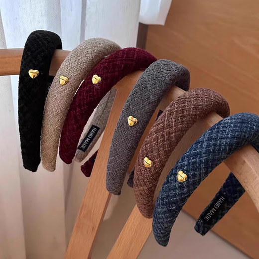 SO SOUL retro love headband for women, high-end face-showing small wide-brimmed hair-pressing headband for going out, stylish and versatile hairpin hair accessory, burgundy 1 piece