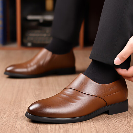 Classic Car Herren Lederschuhe echtes Leder atmungsaktives Geschäft formelle Lederschuhe Männer junge und mittlere Männerschuhe speicherte Zehenabdeckungen weiche Soles Schuhe Männer 3527 Brown 38