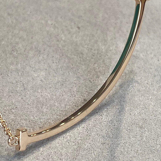 Fat Donglai's same style 18k smiley face necklace with eyes closed and rose gold smiling female clavicle chain gold color does not fade small smiley face necklace 18k rose gold 3.5cm small size