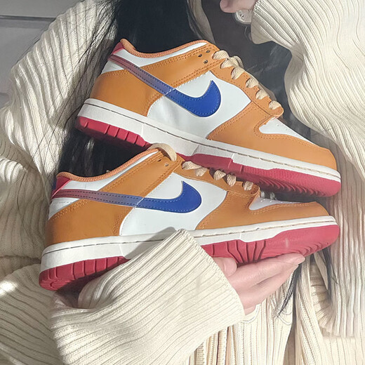 Nike (Nike) Zapatos casuales zapatos para mujeres Nuevos zapatos deportivos Shopshunk Low Low Top versátiles DH9765-101 DH9765-101 Naranja Sea 35.5