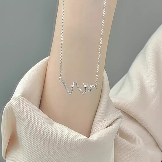 Olevo Hong Kong Jewelry, heart-pounding PT950 platinum necklace, 18K rose gold pendant, gold gift for girlfriend, heart-pounding, rose gold