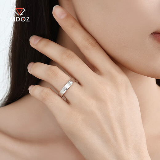 Aido Diamond PT950 platinum ring for men and women, couple platinum imitation diamond shiny plain ring, single 10#, about 3.0 grams, if the weight exceeds the limit, the amount will be reduced.
