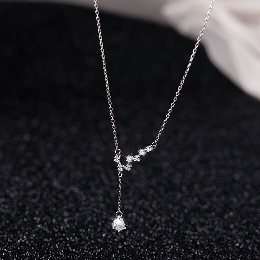 Chow Tai Fook PT950 platinum necklace women's clavicle chain 18 platinum light luxury niche Chinese Valentine's Day gift Valentine's Day gift Valentine's Day gift